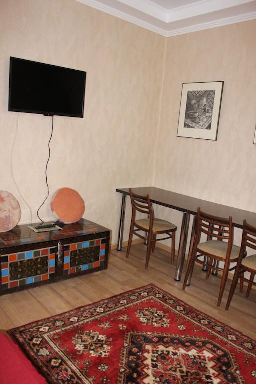 Almaty Central Hostel Esterno foto