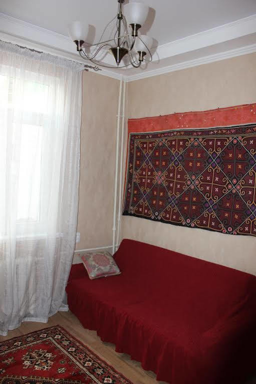Almaty Central Hostel Esterno foto