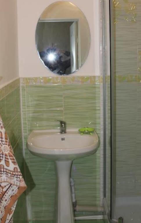 Almaty Central Hostel Esterno foto