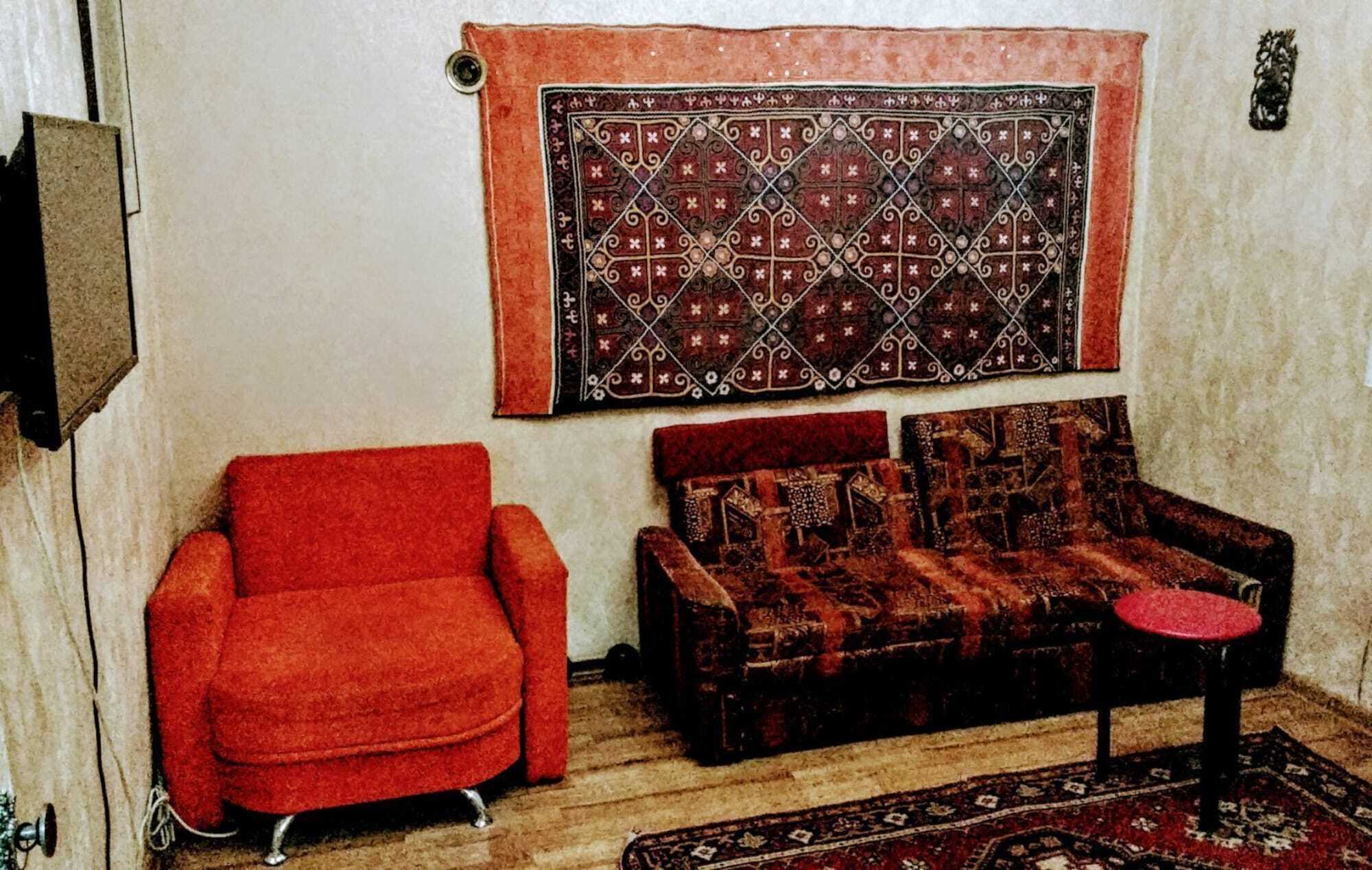 Almaty Central Hostel Esterno foto